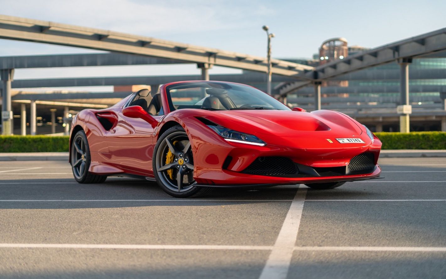 10 Important Tips for Renting Out a Ferrari in Dubai with tourferrari.com